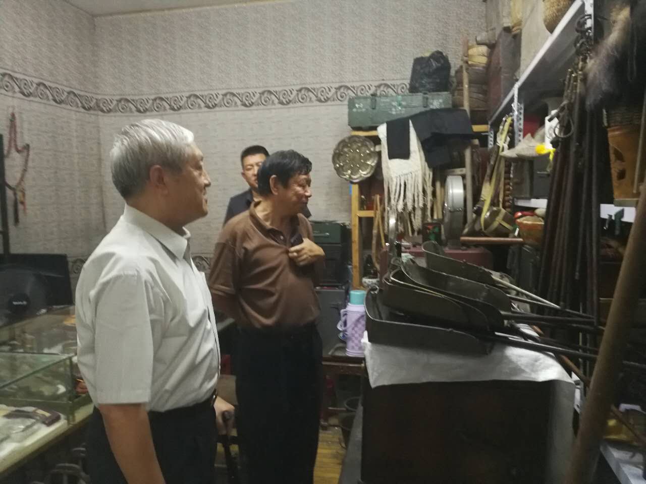 长春和平大世界古玩城东北民俗文化特点突出