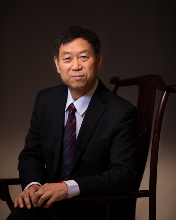 形象照_调整大小.jpg