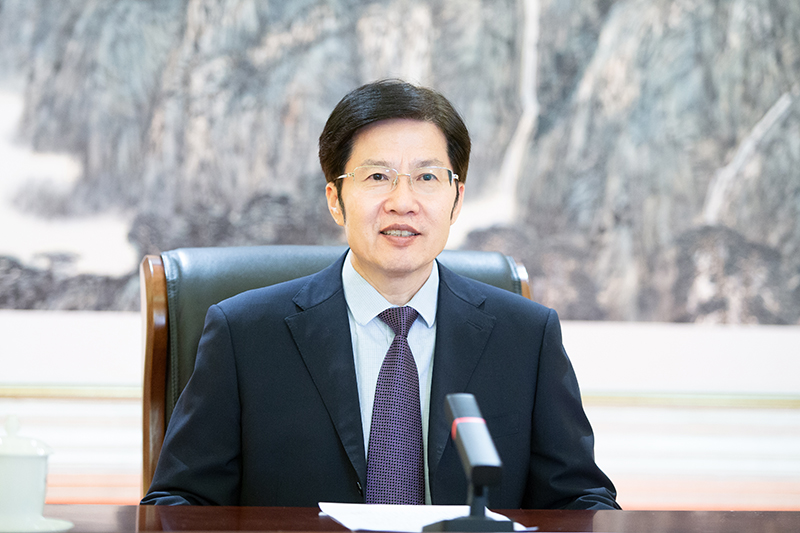 高云龙出席第十五届中国新能源博览会暨高峰论坛