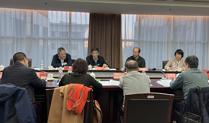 鲁勇出席民营经济标准化工作部际研讨会