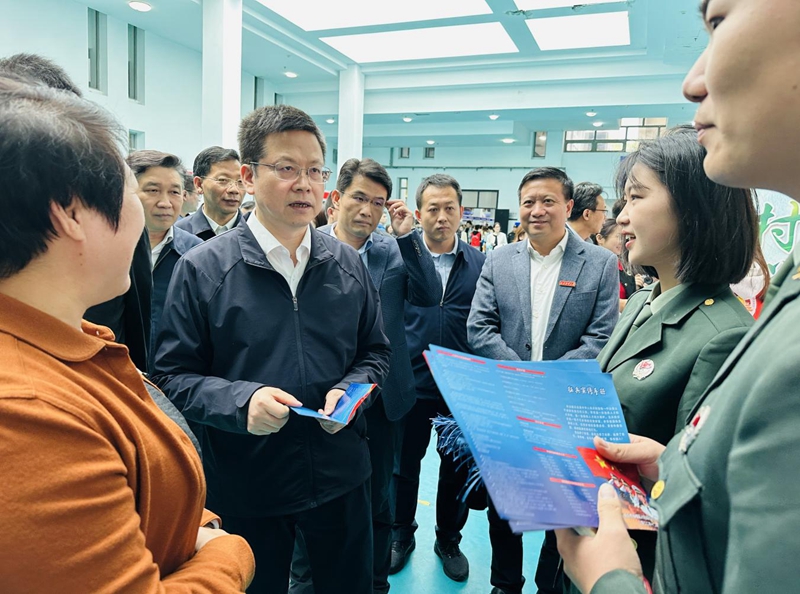 2023&ldquo;百城万企&rdquo;民企高校携手促就业行动江苏系列活动现场推进会在南京举行